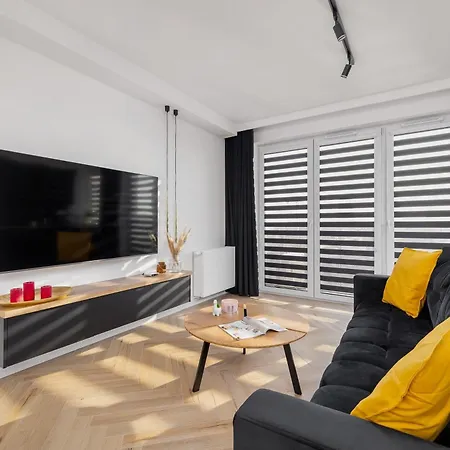 Luksusowy, Klimatyzowany Apartament w Krakowie z Biurkiem i Parkingiem by Renters Prestige-2